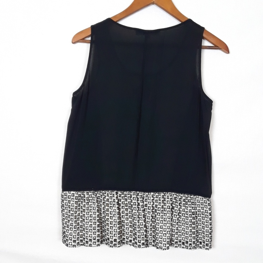 LOFT black-white eyelet peplum top XS - Picture 5 of 5